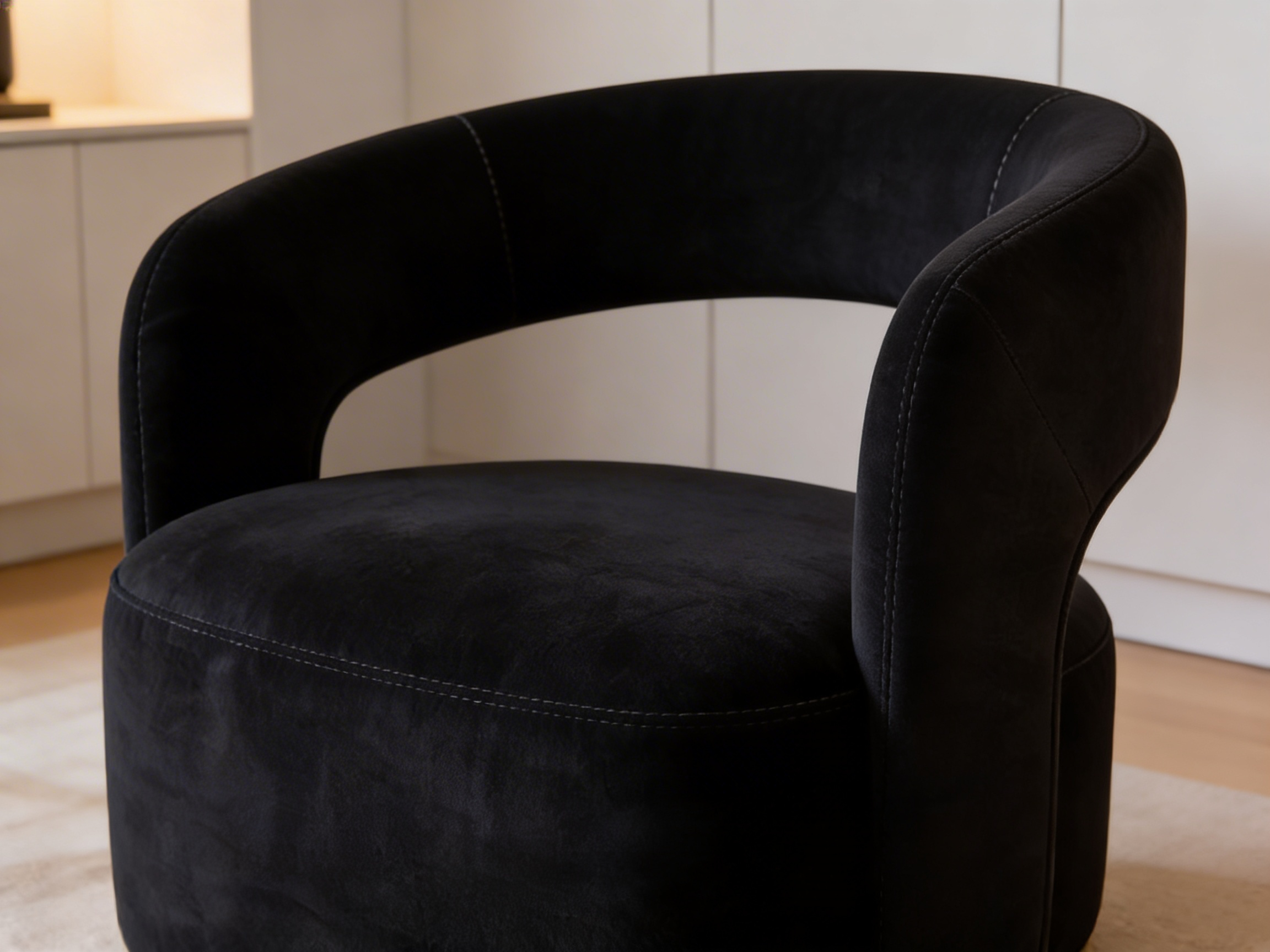 Aurelia Lounge Chair